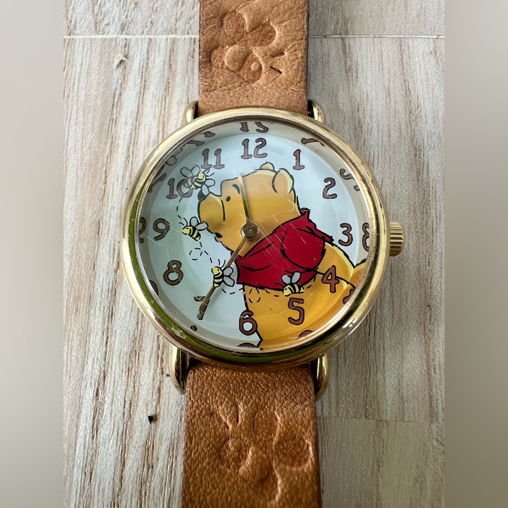 Vintage Timex Disney Winnie the Pooh moving bees watch NEW BATTERY